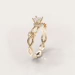 Unique Daisy Ring No.8 in Yellow Gold - Moissanite/Diamond