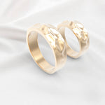 Unique Earthy Wedding Ring Set No.60 in Yellow Gold - Roelavi