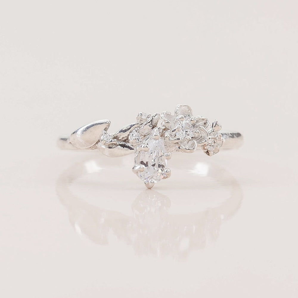 Unique Flower Engagement Ring No.4 White Gold - Moissanite/Diamond