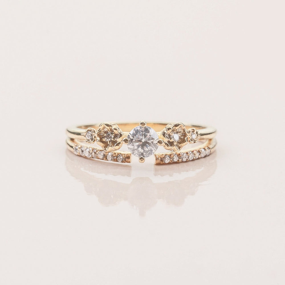 Unique Flower Engagement Ring No.8 Yellow Gold - Moissanite/Diamond