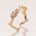 Unique Leaves Ring No.3 in Yellow Gold